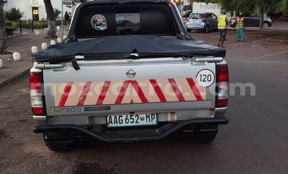 Comprar Usado Nissan Hardbody Prata Carro em Maputo em Maputo Comprar Usado Nissan Hardbody Prata Carro em Maputo em Maputo