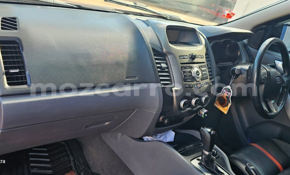 Tenga Tsaru Mazda BT-50 Tsvuku Mota in Maputo in Maputo Tenga Tsaru Mazda BT-50 Tsvuku Mota in Maputo in Maputo