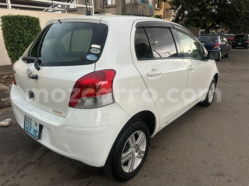 Big with watermark toyota vitz maputo maputo 22354