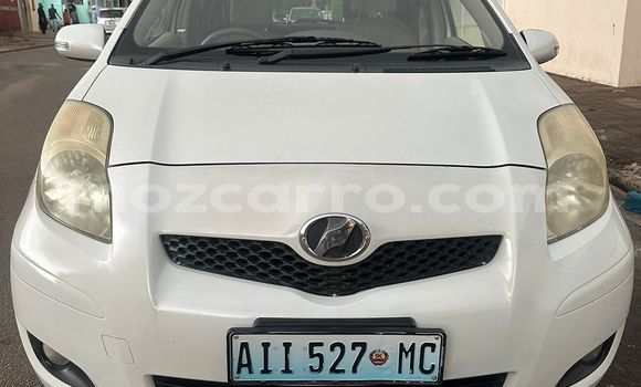 Comprar Usado Toyota Vitz Branco Carro em Maputo em Maputo Comprar Usado Toyota Vitz Branco Carro em Maputo em Maputo