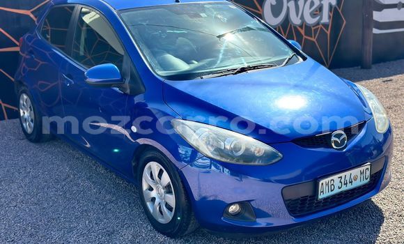 Comprar Usado Mazda Demio Azul Carro em Maputo em Maputo
