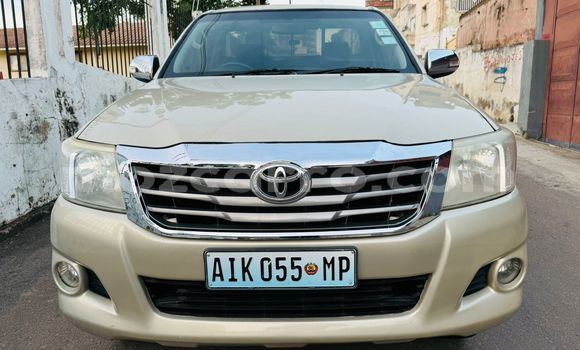 Nunua Ilio tumika Toyota Hilux Brown Gari ndani ya Maputo nchini Maputo Nunua Ilio tumika Toyota Hilux Brown Gari ndani ya Maputo nchini Maputo