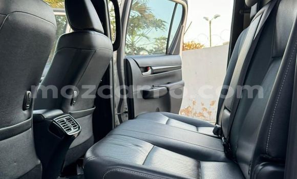 Comprar Novo Toyota Hiluxe Revo Branco Carro em Maputo em Maputo Comprar Novo Toyota Hiluxe Revo Branco Carro em Maputo em Maputo