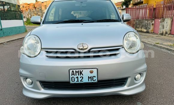 Nunua Mpya Toyota Sienta Nyingine Gari ndani ya Maputo nchini Maputo