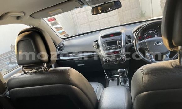 Nunua Ilio tumika Kia Sorento Nyeupe Gari ndani ya Maputo nchini Maputo Nunua Ilio tumika Kia Sorento Nyeupe Gari ndani ya Maputo nchini Maputo