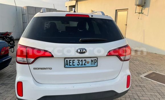 Nunua Ilio tumika Kia Sorento Nyeupe Gari ndani ya Maputo nchini Maputo Nunua Ilio tumika Kia Sorento Nyeupe Gari ndani ya Maputo nchini Maputo