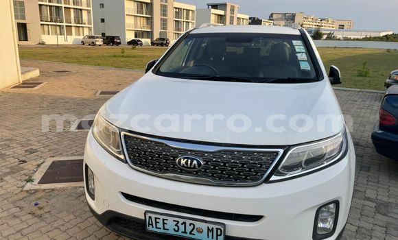 Nunua Ilio tumika Kia Sorento Nyeupe Gari ndani ya Maputo nchini Maputo Nunua Ilio tumika Kia Sorento Nyeupe Gari ndani ya Maputo nchini Maputo