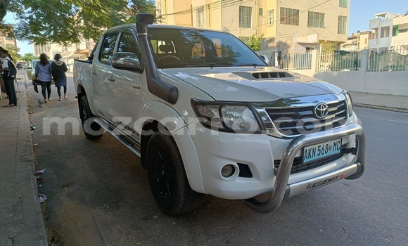 Buy Used Toyota Hilux White Car in Maputo in Maputo Buy Used Toyota Hilux White Car in Maputo in Maputo