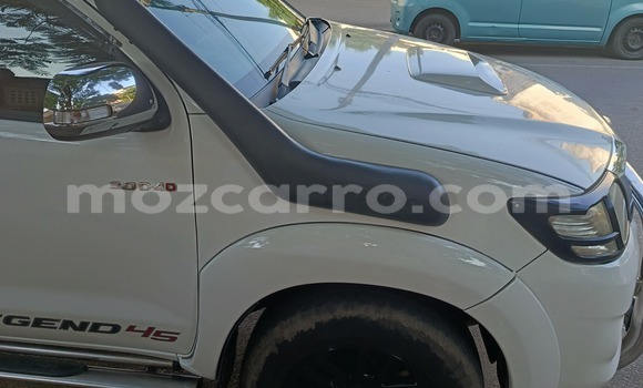Buy Used Toyota Hilux White Car in Maputo in Maputo Buy Used Toyota Hilux White Car in Maputo in Maputo