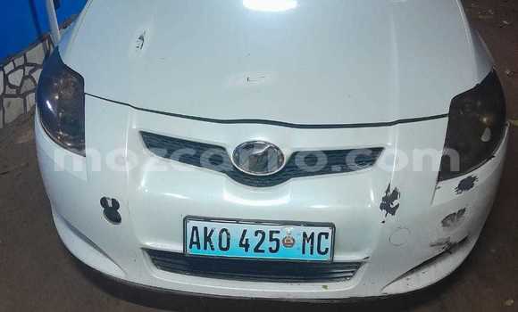 Comprar Usado Toyota Ractis Branco Carro em Maputo em Maputo Comprar Usado Toyota Ractis Branco Carro em Maputo em Maputo