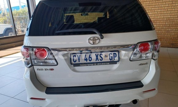 Comprar Usado Toyota Fortuner Branco Carro em Maputo em Maputo Comprar Usado Toyota Fortuner Branco Carro em Maputo em Maputo