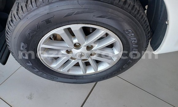 Comprar Usado Toyota Fortuner Branco Carro em Maputo em Maputo Comprar Usado Toyota Fortuner Branco Carro em Maputo em Maputo