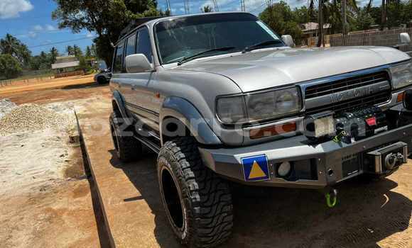 Comprar Usado Toyota Land Cruiser De outros Carro em Maxixe em Inhambane Comprar Usado Toyota Land Cruiser De outros Carro em Maxixe em Inhambane