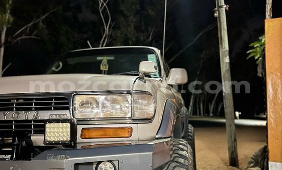 Comprar Usado Toyota Land Cruiser De outros Carro em Maxixe em Inhambane Comprar Usado Toyota Land Cruiser De outros Carro em Maxixe em Inhambane