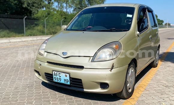 Comprar Usado Toyota FunCargo De outros Carro em Maputo em Maputo Comprar Usado Toyota FunCargo De outros Carro em Maputo em Maputo