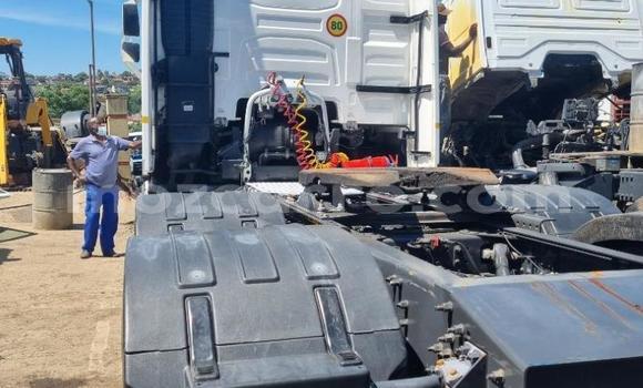 Tenga Tsaru Volvo F4 Chena Rori in Maputo in Maputo Tenga Tsaru Volvo F4 Chena Rori in Maputo in Maputo