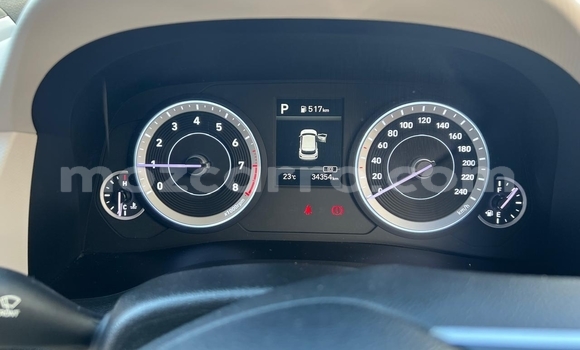 Nunua Ilio tumika Hyundai Creta Nyeusi Gari ndani ya Maputo nchini Maputo Nunua Ilio tumika Hyundai Creta Nyeusi Gari ndani ya Maputo nchini Maputo