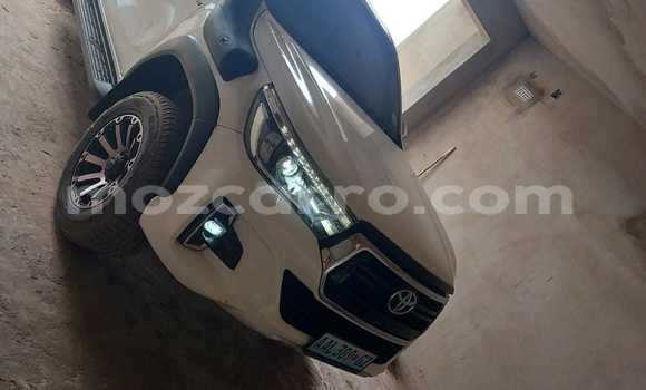Comprar Usado Toyota Hilux Branco Carro em Maputo em Maputo Comprar Usado Toyota Hilux Branco Carro em Maputo em Maputo