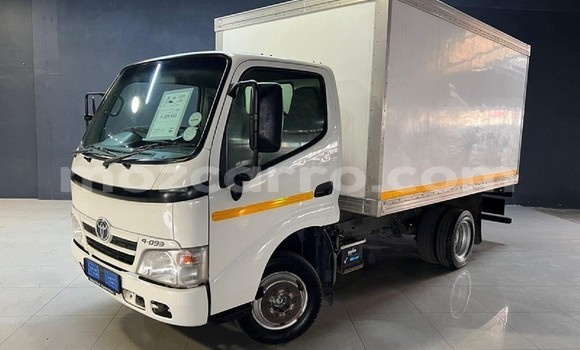 Buy Used Toyota Dyna White Truck in Maputo in Maputo Buy Used Toyota Dyna White Truck in Maputo in Maputo