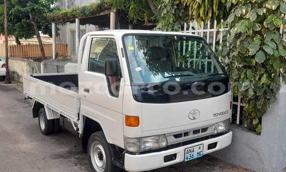 Buy Used Toyota Dyna White Truck in Maputo in Maputo Buy Used Toyota Dyna White Truck in Maputo in Maputo