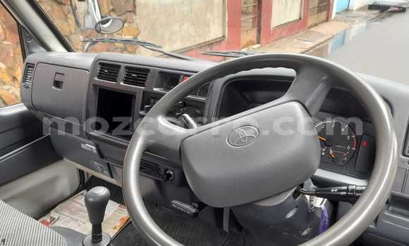 Comprar Usado Toyota Dyna Branco Caminhão em Maputo em Maputo Comprar Usado Toyota Dyna Branco Caminhão em Maputo em Maputo