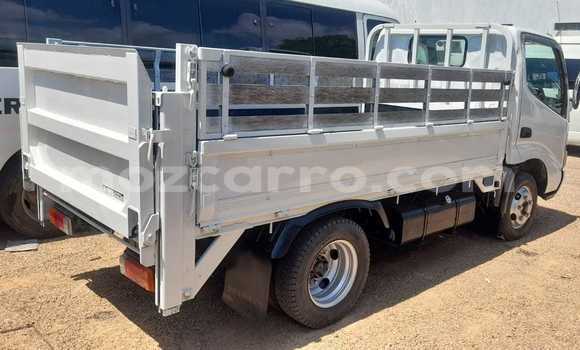 Comprar Novo Toyota Dyna Branco Carro em Maputo em Maputo Comprar Novo Toyota Dyna Branco Carro em Maputo em Maputo