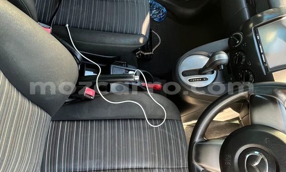 Comprar Usado Mazda Demio Azul Carro em Maputo em Maputo Comprar Usado Mazda Demio Azul Carro em Maputo em Maputo