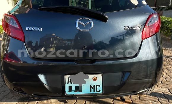 Comprar Usado Mazda Demio Azul Carro em Maputo em Maputo Comprar Usado Mazda Demio Azul Carro em Maputo em Maputo