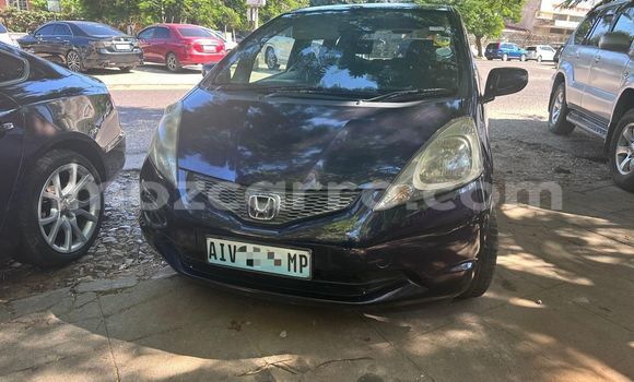 Nunua Ilio tumika Honda Fit Bluu Gari ndani ya Maputo nchini Maputo