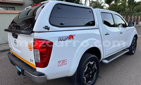 Comprar Novo Nissan Navara Branco Carro em Maputo em Maputo Comprar Novo Nissan Navara Branco Carro em Maputo em Maputo