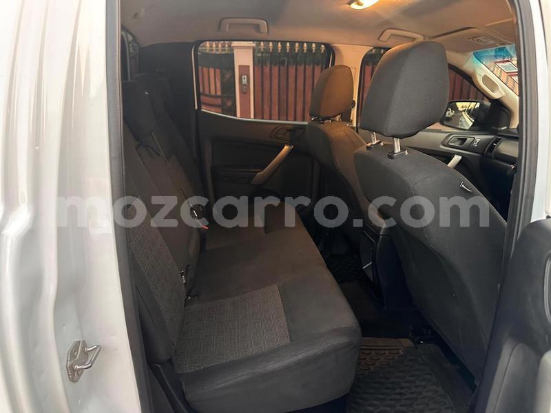 Big with watermark nissan navara maputo maputo 22421