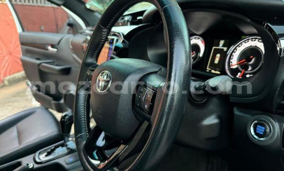 Tenga Itsva Toyota Hiluxe Revo Chena Mota in Maputo in Maputo Tenga Itsva Toyota Hiluxe Revo Chena Mota in Maputo in Maputo