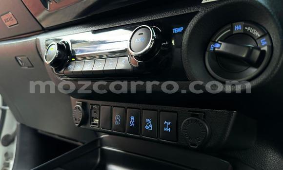 Tenga Itsva Toyota Hiluxe Revo Chena Mota in Maputo in Maputo Tenga Itsva Toyota Hiluxe Revo Chena Mota in Maputo in Maputo