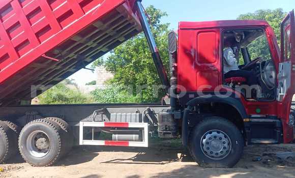 Nunua Ilio tumika Simca 1300/1500 Nyekundu Gari ndani ya Maputo nchini Maputo