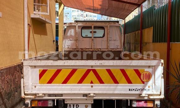 Tenga Tsaru Toyota Dyna Chena Mota in Maputo in Maputo Tenga Tsaru Toyota Dyna Chena Mota in Maputo in Maputo