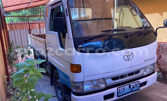 Tenga Tsaru Toyota Dyna Chena Mota in Maputo in Maputo Tenga Tsaru Toyota Dyna Chena Mota in Maputo in Maputo