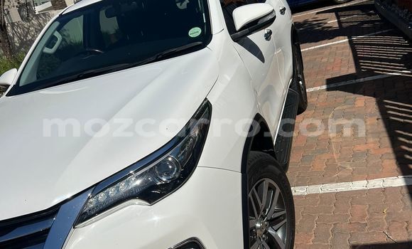 Nunua Ilio tumika Toyota Fortuner Nyeupe Gari ndani ya Maputo nchini Maputo Nunua Ilio tumika Toyota Fortuner Nyeupe Gari ndani ya Maputo nchini Maputo