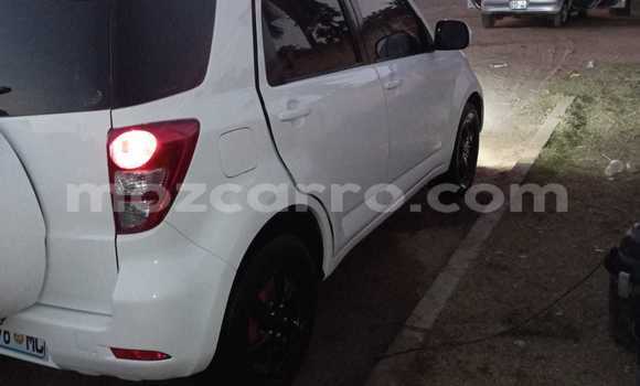 Comprar Usado Toyota Rush Branco Carro em Maputo em Maputo Comprar Usado Toyota Rush Branco Carro em Maputo em Maputo