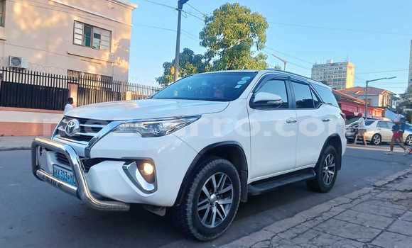 Tenga Tsaru Toyota Fortuner Chena Mota in Maputo in Maputo Tenga Tsaru Toyota Fortuner Chena Mota in Maputo in Maputo