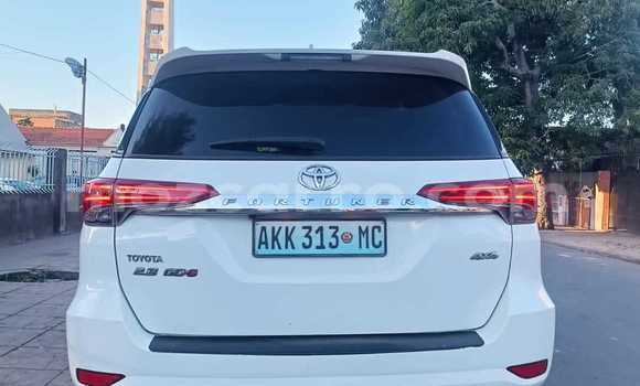 Tenga Tsaru Toyota Fortuner Chena Mota in Maputo in Maputo Tenga Tsaru Toyota Fortuner Chena Mota in Maputo in Maputo
