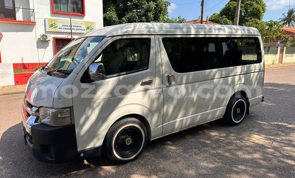 Comprar Usado Toyota Hiace Branco Carro em Maputo em Maputo Comprar Usado Toyota Hiace Branco Carro em Maputo em Maputo
