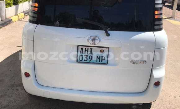 Buy Used Toyota Sienta White Car in Maputo in Maputo Buy Used Toyota Sienta White Car in Maputo in Maputo