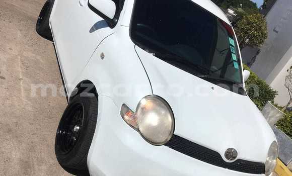 Buy Used Toyota Sienta White Car in Maputo in Maputo Buy Used Toyota Sienta White Car in Maputo in Maputo