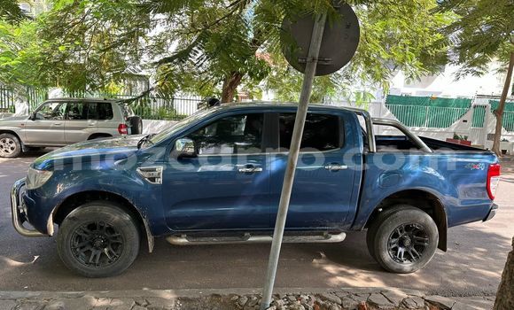 Comprar Usado Mazda BT-50 Azul Carro em Maputo em Maputo Comprar Usado Mazda BT-50 Azul Carro em Maputo em Maputo