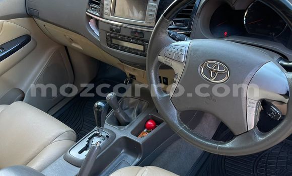 Tenga Tsaru Toyota Fortuner Zvimwe Mota in Maputo in Maputo Tenga Tsaru Toyota Fortuner Zvimwe Mota in Maputo in Maputo