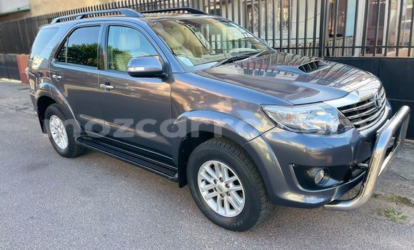 Tenga Tsaru Toyota Fortuner Zvimwe Mota in Maputo in Maputo Tenga Tsaru Toyota Fortuner Zvimwe Mota in Maputo in Maputo