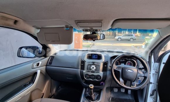Comprar Novo Ford Ranger Branco Carro em Maputo em Maputo Comprar Novo Ford Ranger Branco Carro em Maputo em Maputo