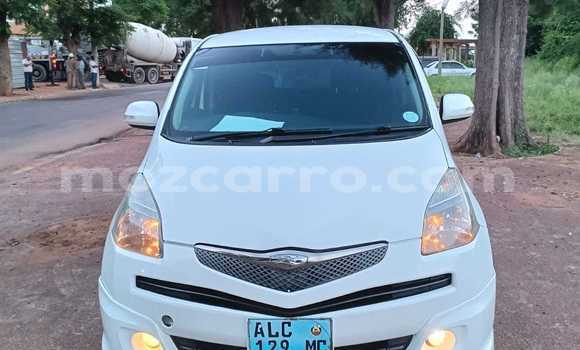 Comprar Usado Toyota Ractis Branco Carro em Maputo em Maputo Comprar Usado Toyota Ractis Branco Carro em Maputo em Maputo