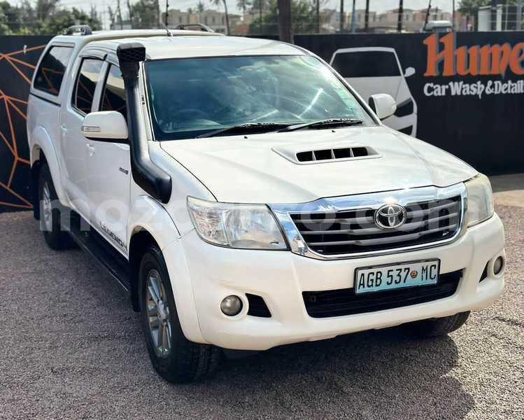 Big with watermark toyota hilux maputo maputo 22490