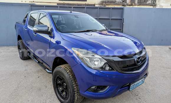 Comprar Usado Mazda BT-50 Azul Carro em Maputo em Maputo